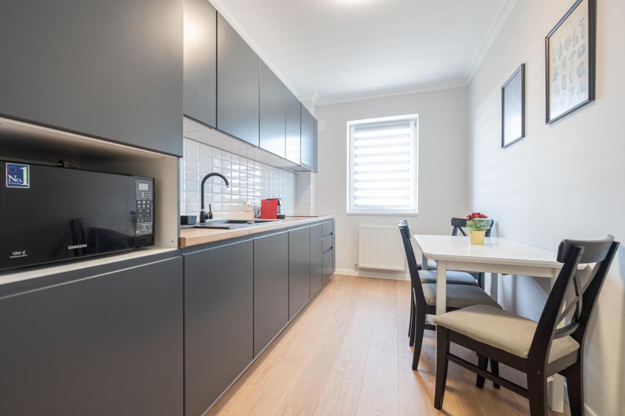 Lilla Flats Apartamento Oradea Exterior foto